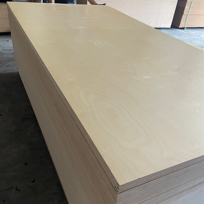China Manufacturer Wholesale Basswood Plywood 1.5mm-7mm Laminated Veneer Poplar Board Sheets Laser Cut E0 Formaldehyde Emission