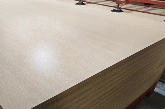 Wholesale 4x8 Waterproof 18mm 15mm 12mm Melamine Laminated Flakeboards E0 E2 White Wood Veneer Chipboard Panels Sheets