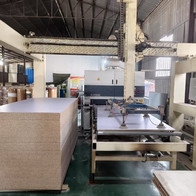 Factory Price Waterproof Melamine Laminated 16MM & 18MM Chipboard Sheet Finished Particle Board for Kitchen & Bedroom Furniture