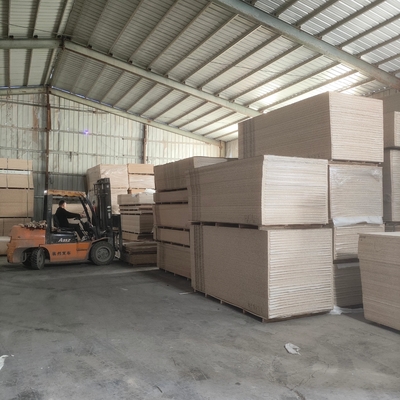Factory Price 18mm High Gloss OSB Plywood 4x8 Sheet Laminated Particle Board PETG Chipboard E1 Pet MDF Cabinet Door for Kitchen