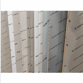 Modern Eco-Friendly Melamine MDF Board Gloss MDF Panel for Bedroom Kitchen Bathroom Living Room Supermarket Use-E0 Formaldehyde