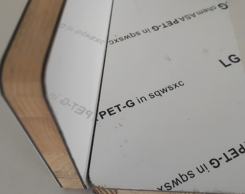 High-Gloss E0 Level Flat Pressed High-Density Fiberboard from China Modern Design for Bedroom Kitchen Bathroom Supermarket Use