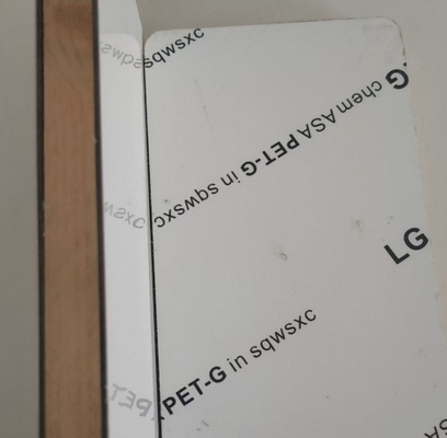 High-Gloss E0 Level Flat Pressed High-Density Fiberboard from China Modern Design for Bedroom Kitchen Bathroom Supermarket Use
