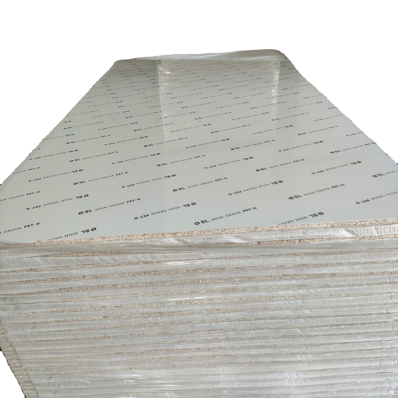 Best Selling 18mm Eco-friendly PET OSB Laminated Flake Board Plywood Chip Sheets for Kitchen Bedroom Bathroom Indoor